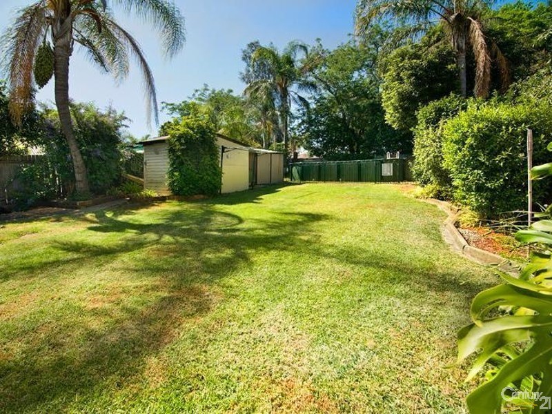 33 Richard Street, Panania NSW 2213