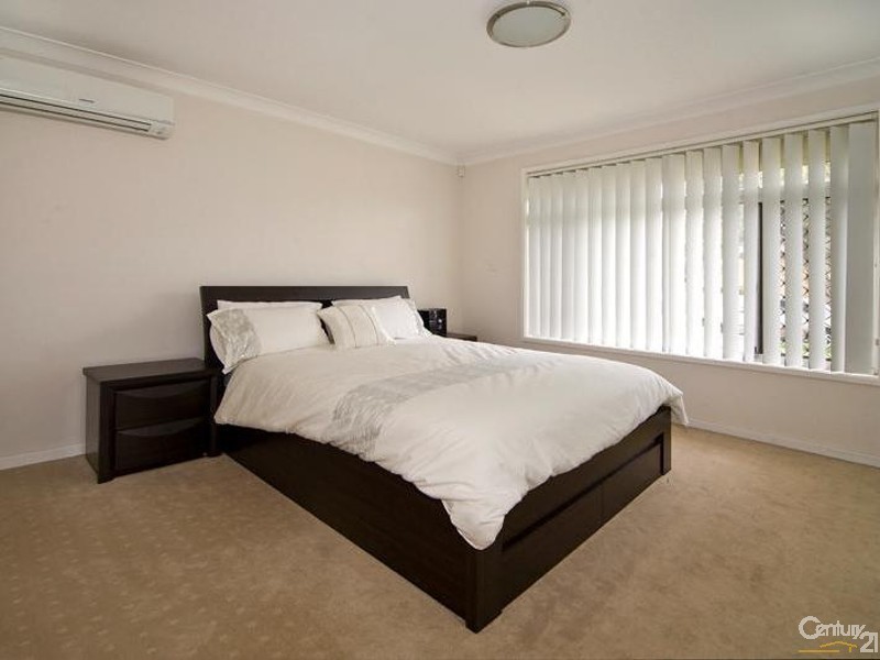 4 Orana Place, Greenacre NSW 2190