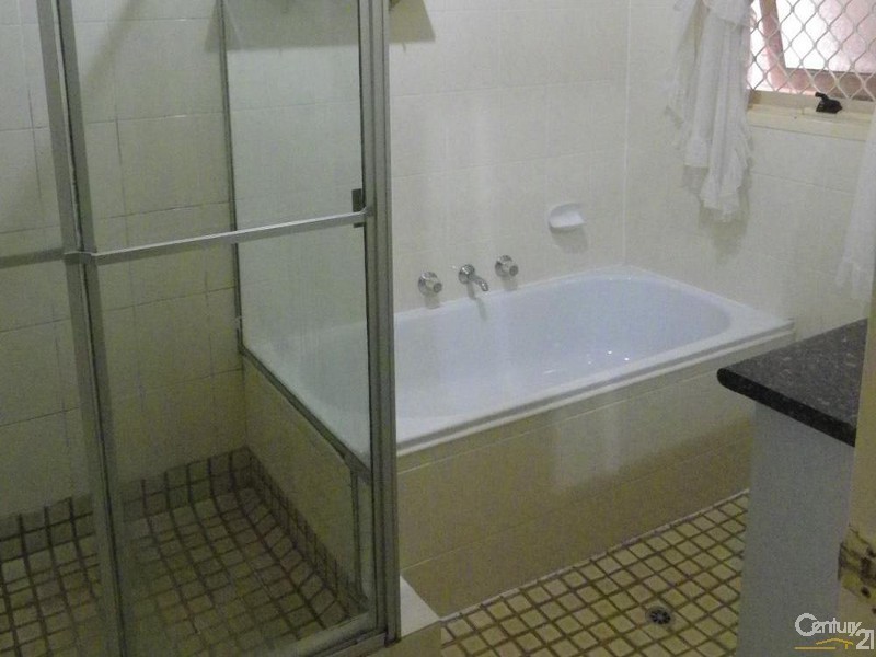 15/32a Olive Street, Condell Park NSW 2200