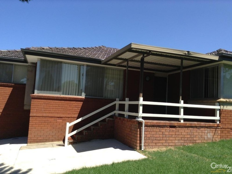 2 Randolph Street, Campbelltown NSW 2560