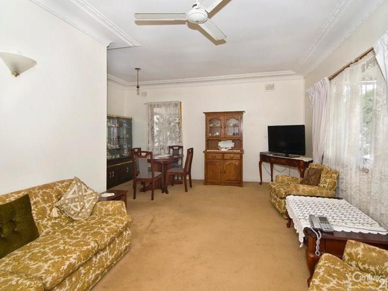 21 Birsdall Avenue, Condell Park NSW 2200