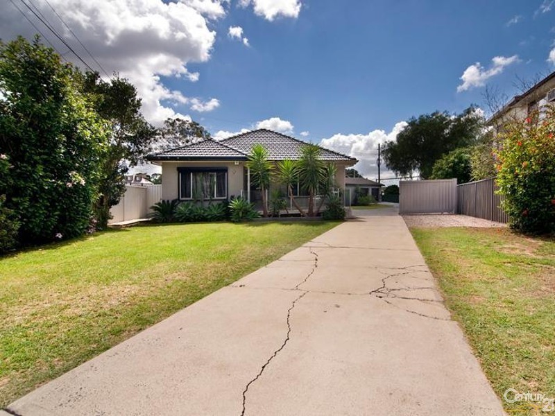 14 Hendy Avenue, Panania NSW 2213