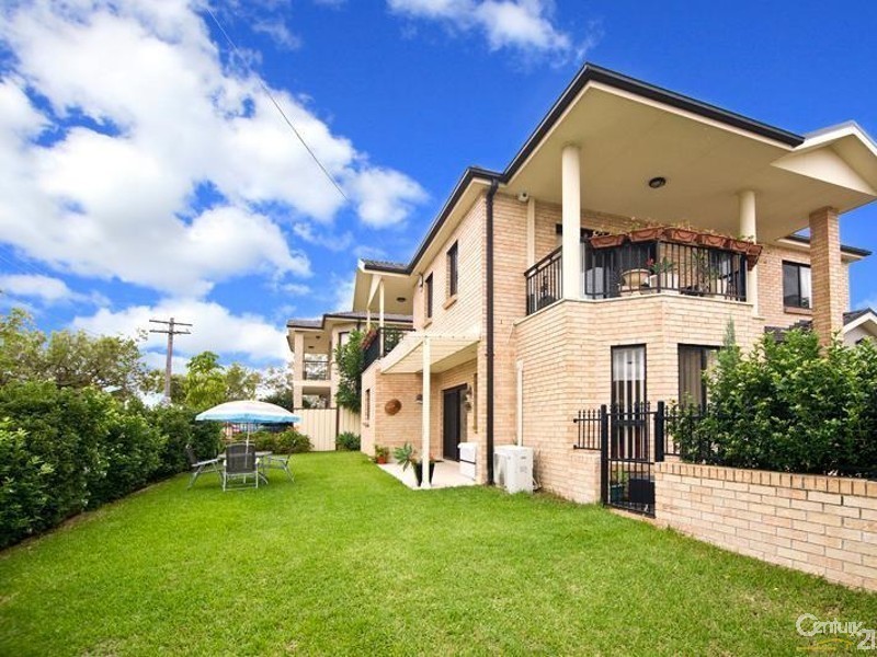 285 The River Road, Revesby Heights NSW 2212