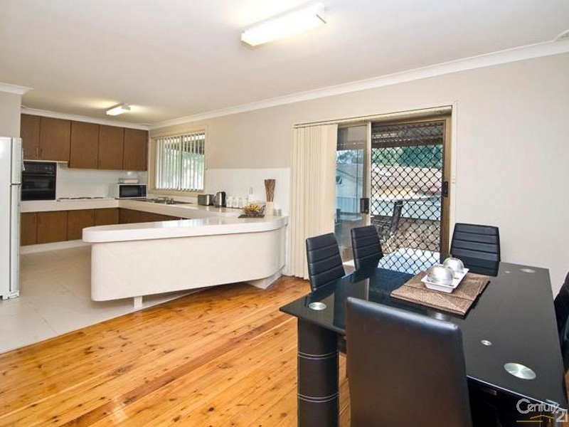 2 Horbling Avenue, Georges Hall NSW 2198