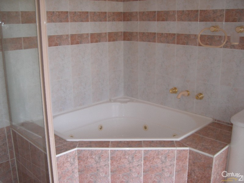 93a Bignell Street, Illawong NSW 2234