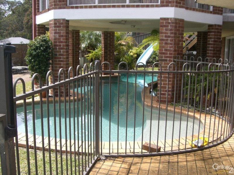 93a Bignell Street, Illawong NSW 2234