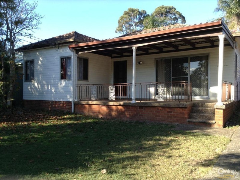 19 Albert Street, Revesby NSW 2212