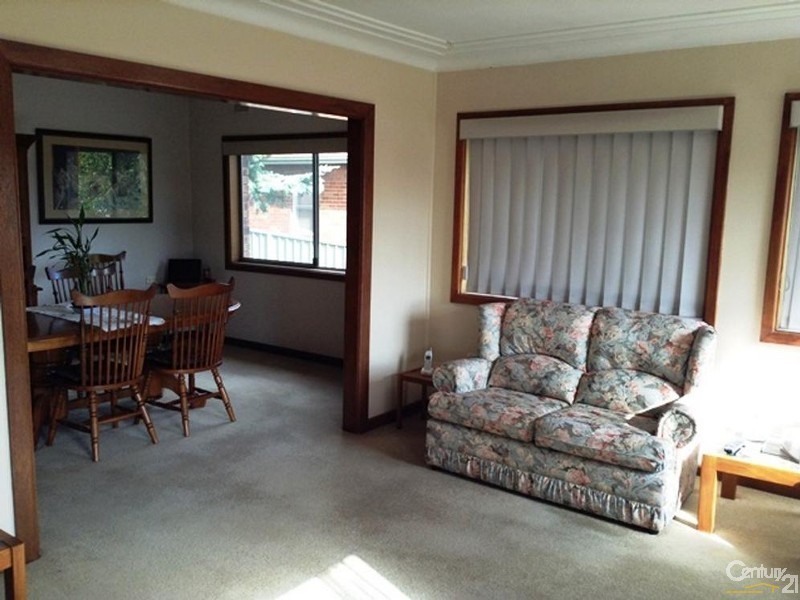 82 Hannans Road, Riverwood NSW 2210