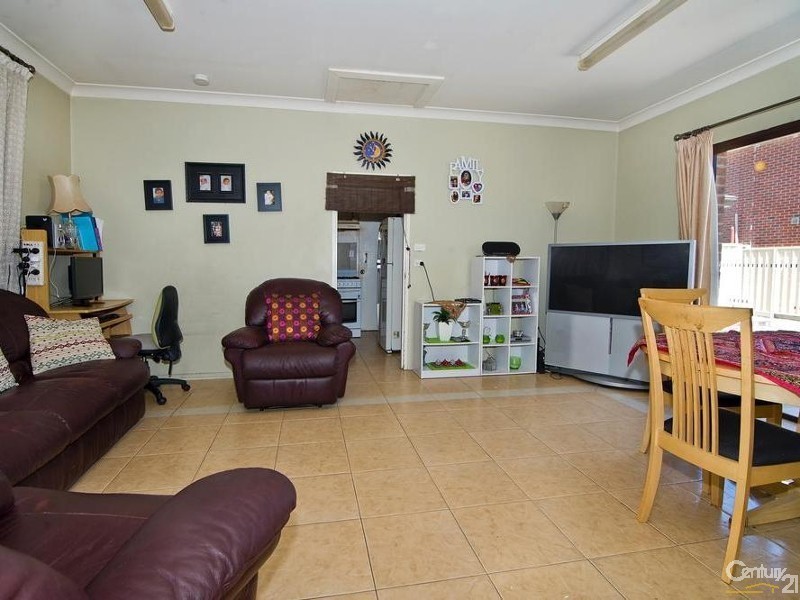 25a  Ambon Road, Holsworthy NSW 2173