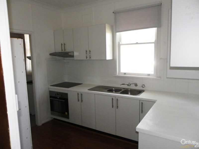 2 Hedlund Street, Revesby NSW 2212