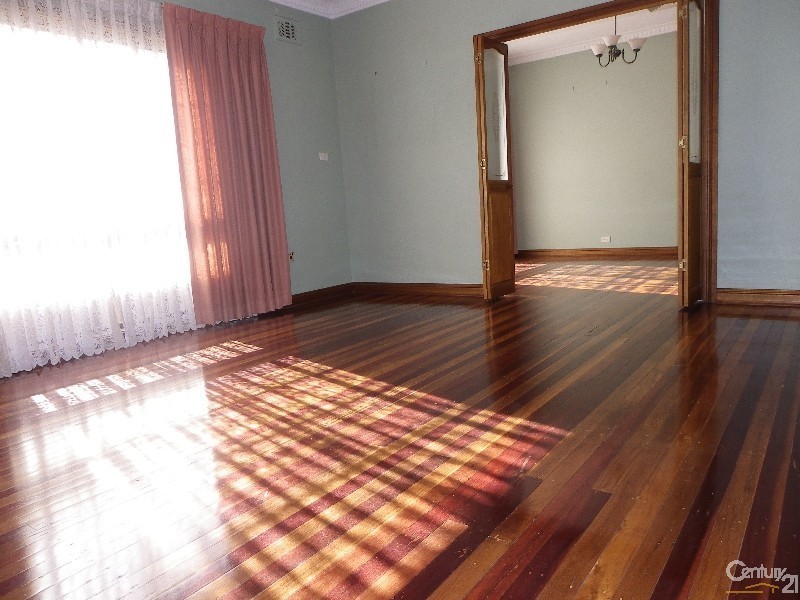 48 Forrest Road, East Hills NSW 2213