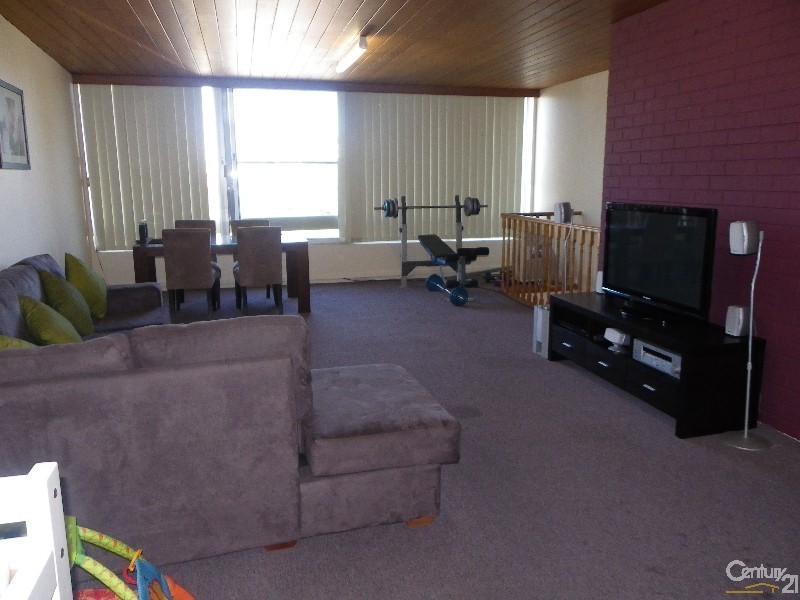 8 Marco Avenue, Revesby NSW 2212