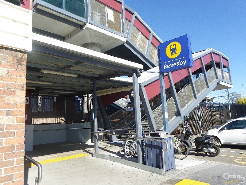 8 Marco Avenue, Revesby NSW 2212