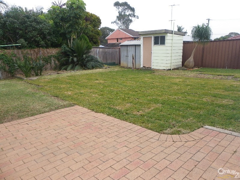 124 Rex Road, Georges Hall NSW 2198