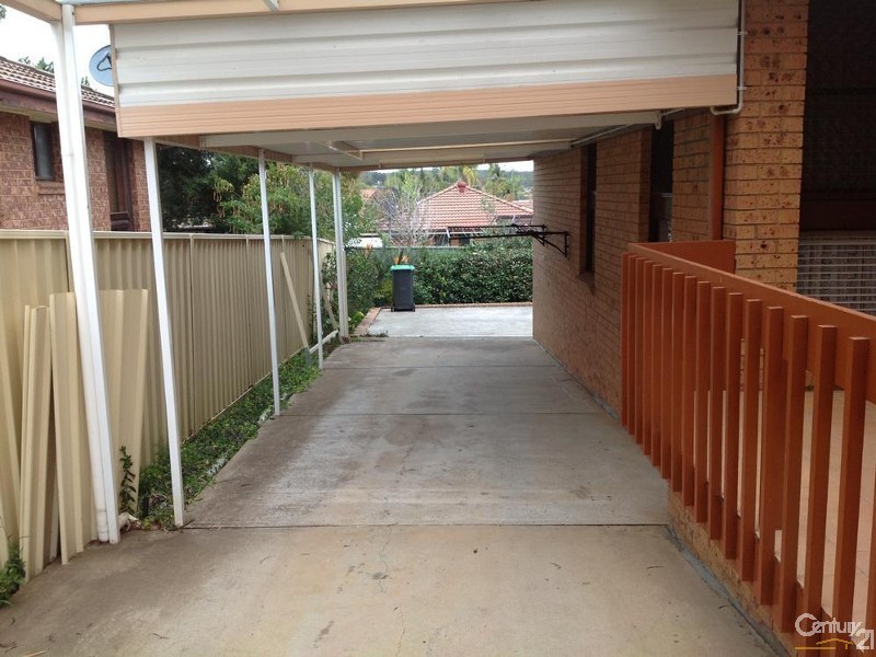 13 Cordelia Street, Rosemeadow NSW 2560