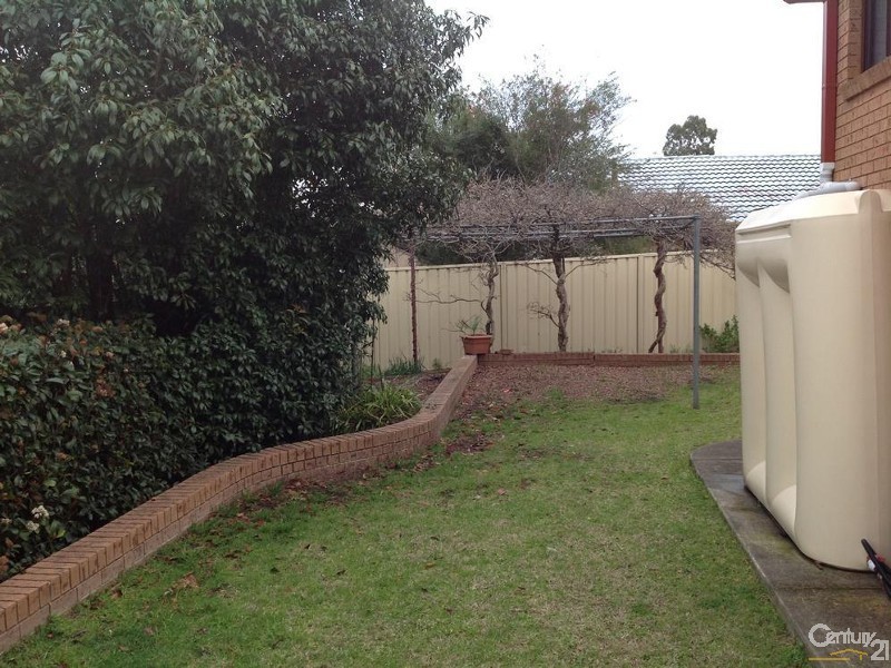 13 Cordelia Street, Rosemeadow NSW 2560