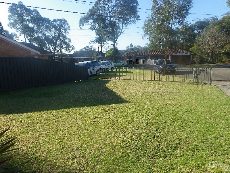 6 Peeler Place, Milperra NSW 2214