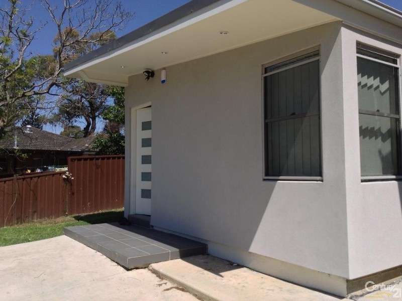 2a Randolph Street, Campbelltown NSW 2560