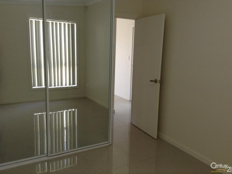 2a Randolph Street, Campbelltown NSW 2560