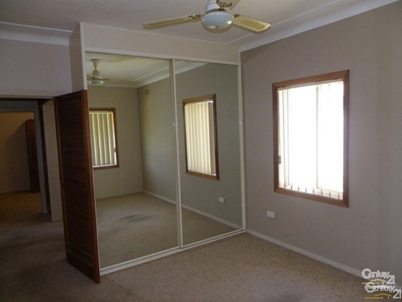 17 Knight Avenue, Panania NSW 2213