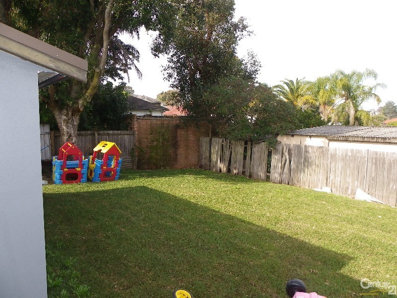 1/33 Malvern Street, Panania NSW 2213