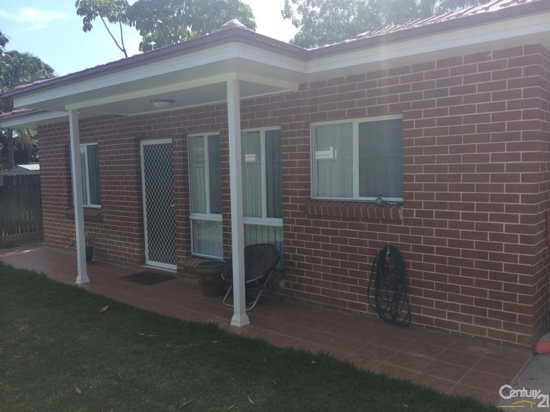 5a  Tyalgum Street, Panania NSW 2213