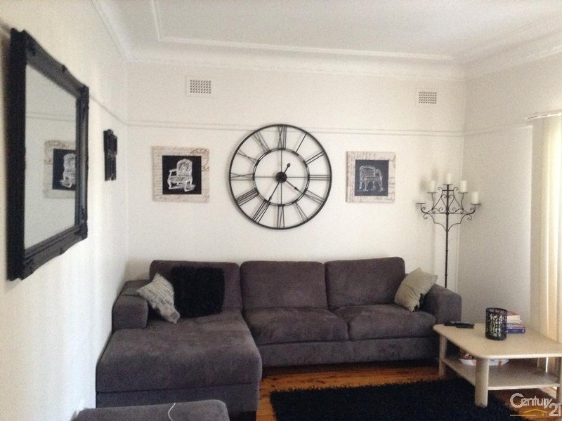 24 Banks Street, Padstow NSW 2211