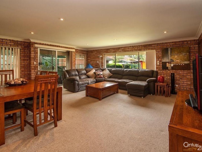 24 Duke Street, East Hills NSW 2213