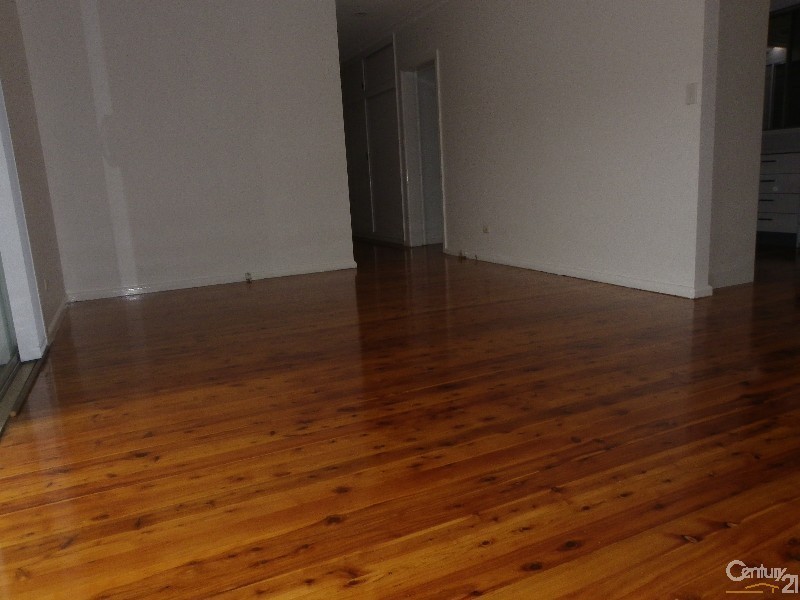 124 Rex Road, Georges Hall NSW 2198