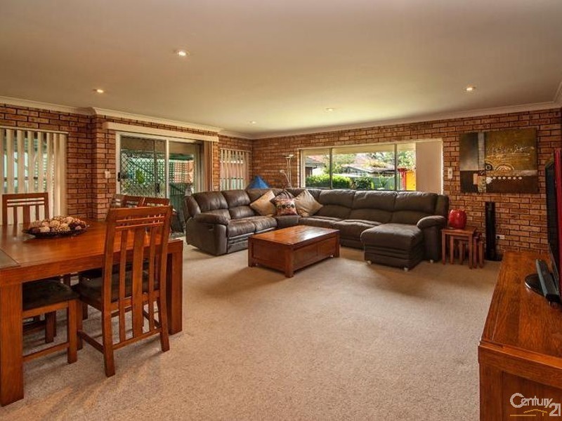 24 Duke Street, East Hills NSW 2213