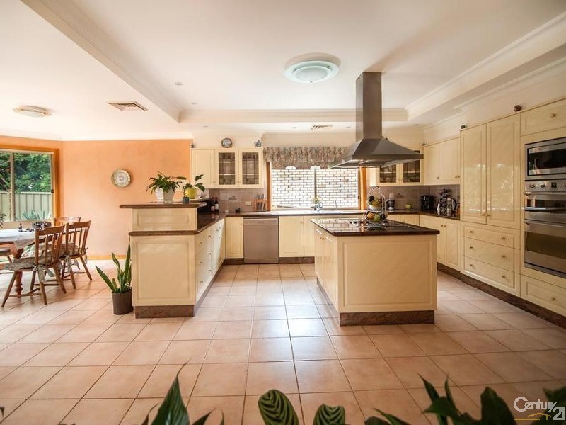 27 Yvonne Crescent, Bass Hill NSW 2197