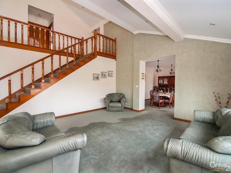 27 Yvonne Crescent, Bass Hill NSW 2197