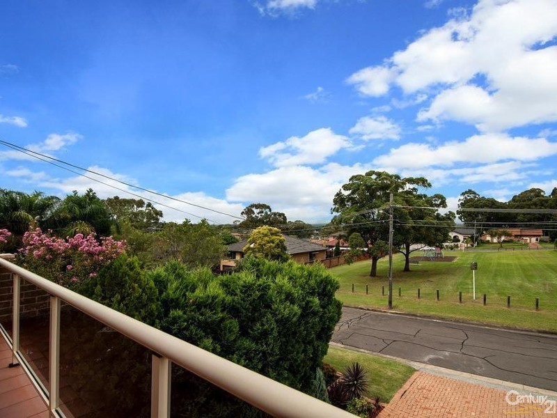 27 Yvonne Crescent, Bass Hill NSW 2197