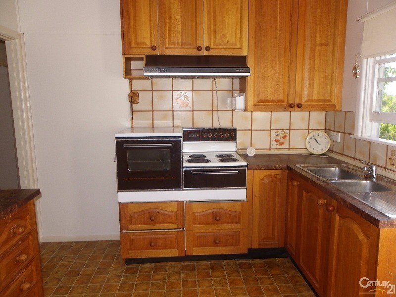 121 Sandakan Road, Revesby Heights NSW 2212