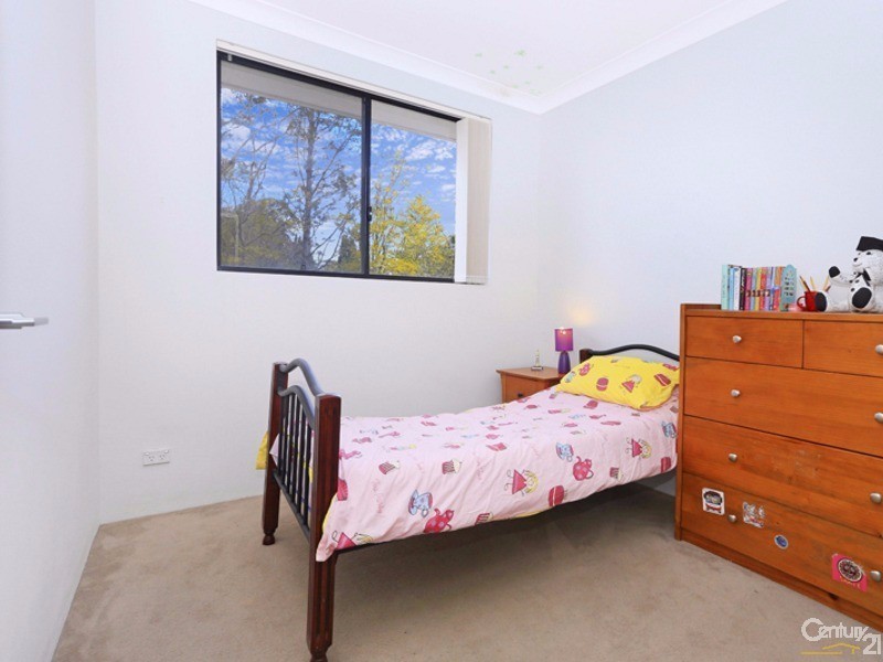 39 Tompson Road, Revesby NSW 2212