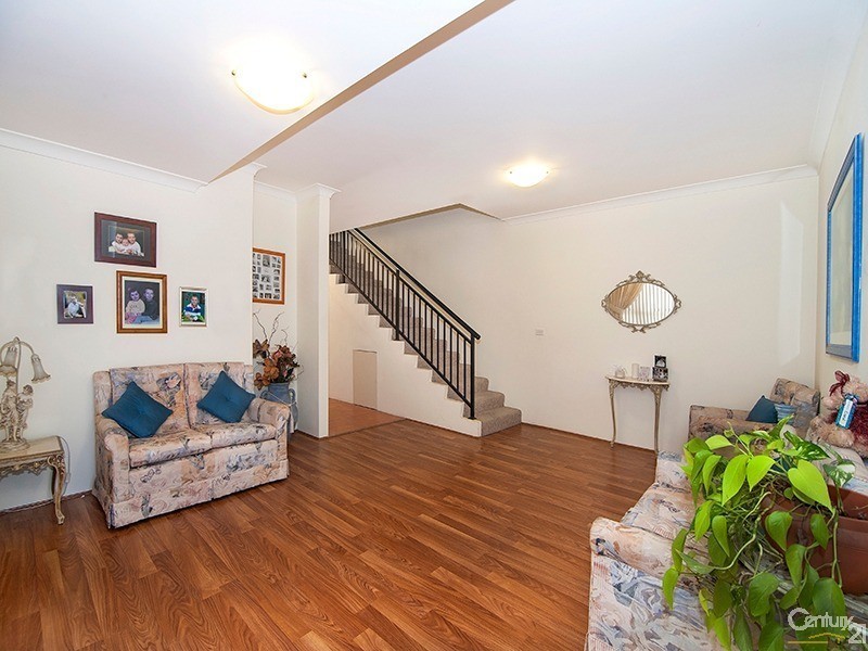 6a  Donald Street, Picnic Point NSW 2213