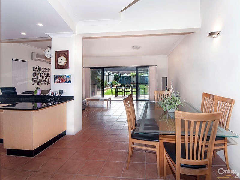 6a  Donald Street, Picnic Point NSW 2213