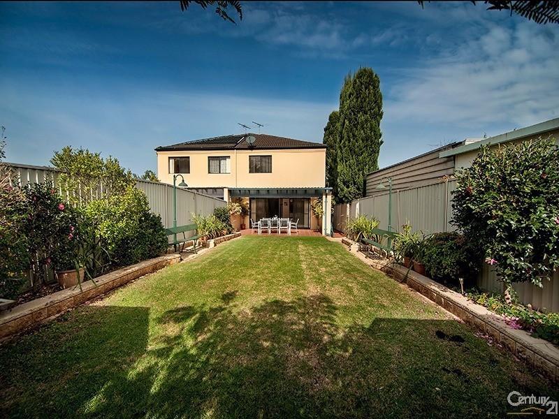 6a  Donald Street, Picnic Point NSW 2213