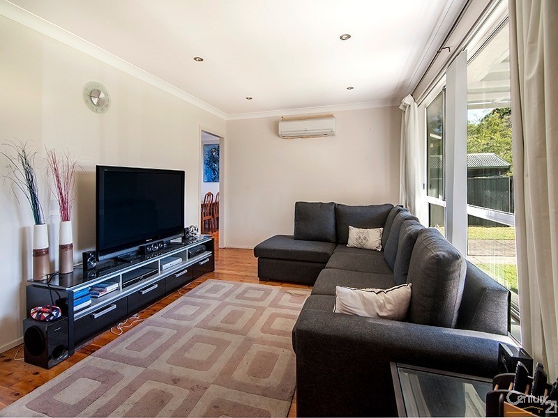 13 Mae Crescent, Panania NSW 2213