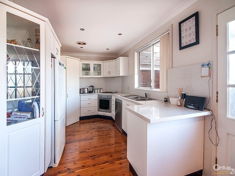 13 Mae Crescent, Panania NSW 2213