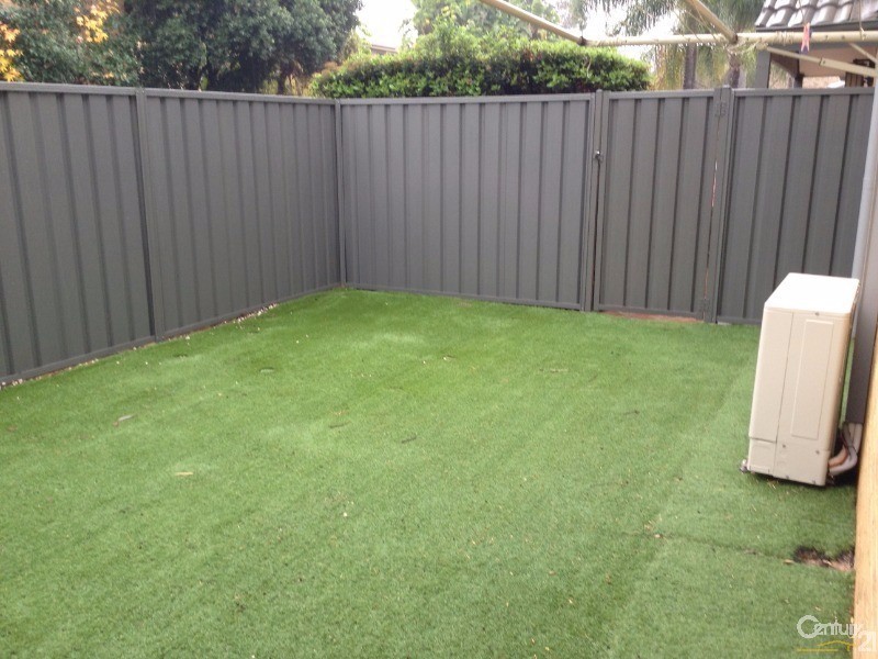 15 Mead Avenue, Chipping Norton NSW 2170