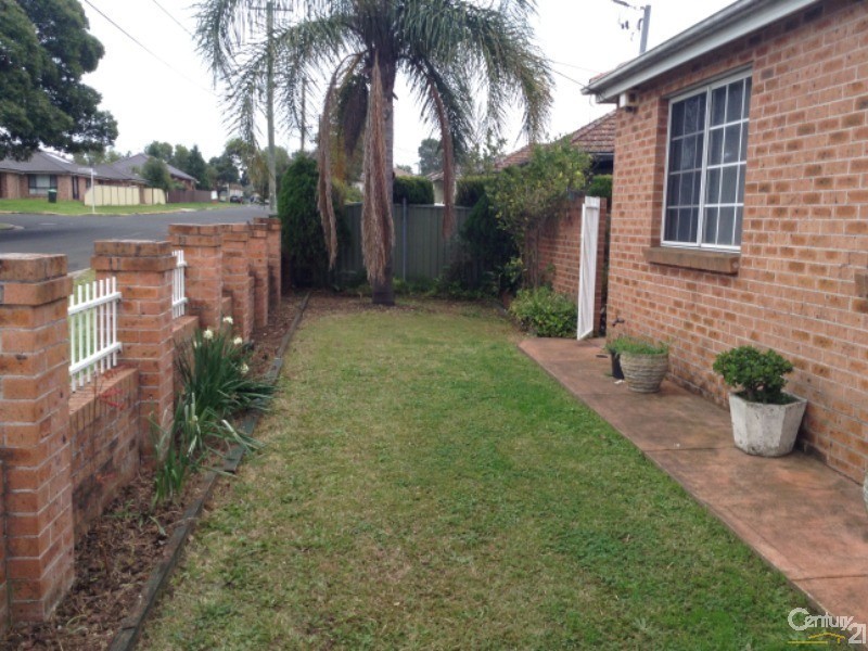 2B Alexander Street, Yagoona NSW 2199