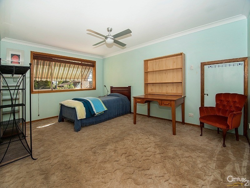 8 Monie Avenue, East Hills NSW 2213