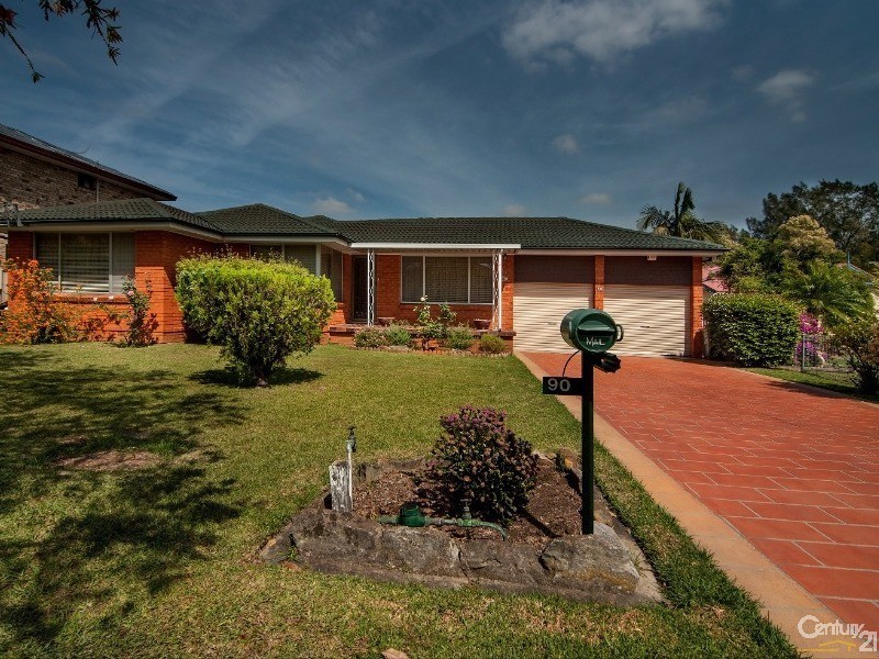 90  Kennedy Street, Picnic Point NSW 2213