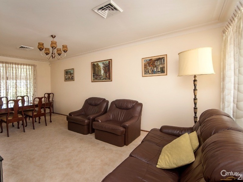 90  Kennedy Street, Picnic Point NSW 2213