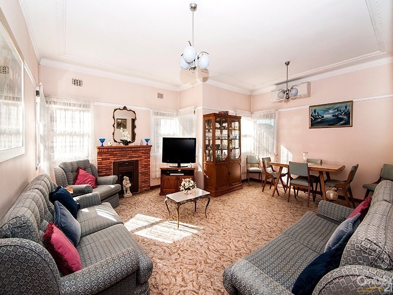 21 Artegall Street, Bankstown NSW 2200