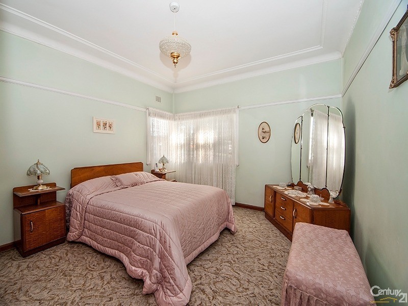 21 Artegall Street, Bankstown NSW 2200