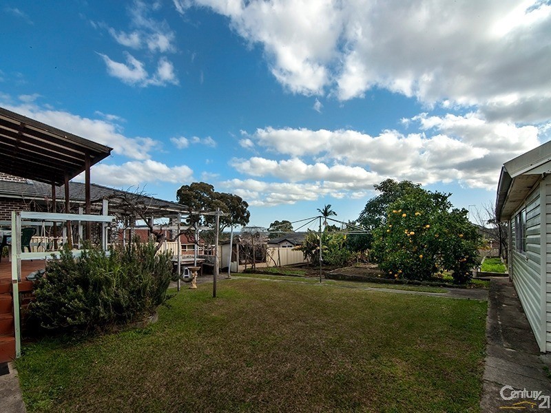 60 Simmat, Condell Park NSW 2200