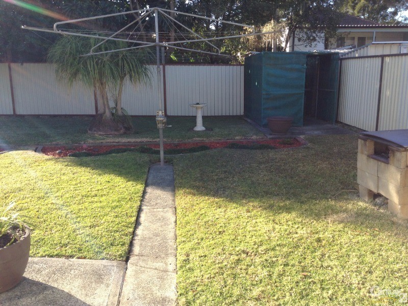 25 Larien Crescent, Birrong NSW 2143