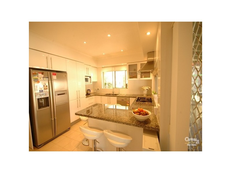 4 De Villiers Ave, Chatswood NSW 2067